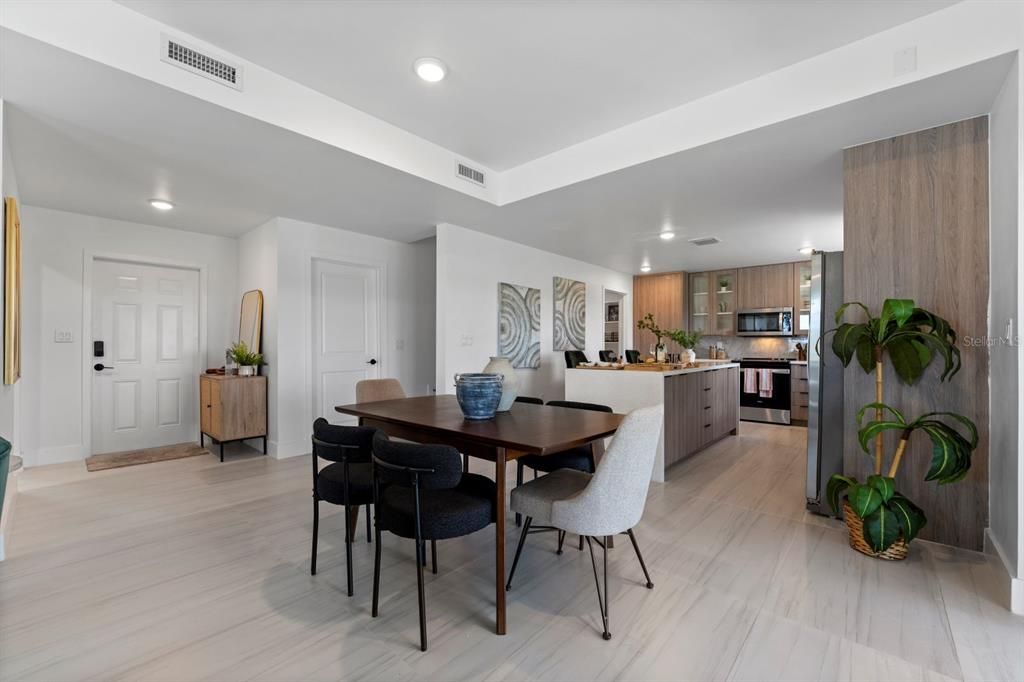 Dining room, Interior, Kitchen, Recessed Lighting, Stainless Steel Appliances