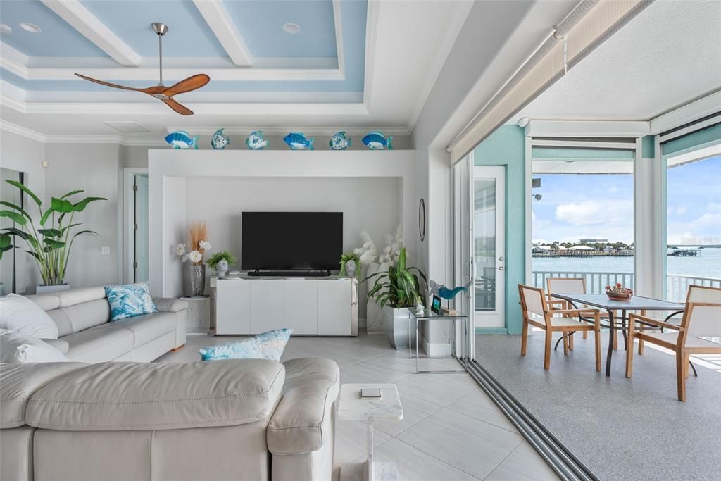 Dining room, Interior, Living room, Water