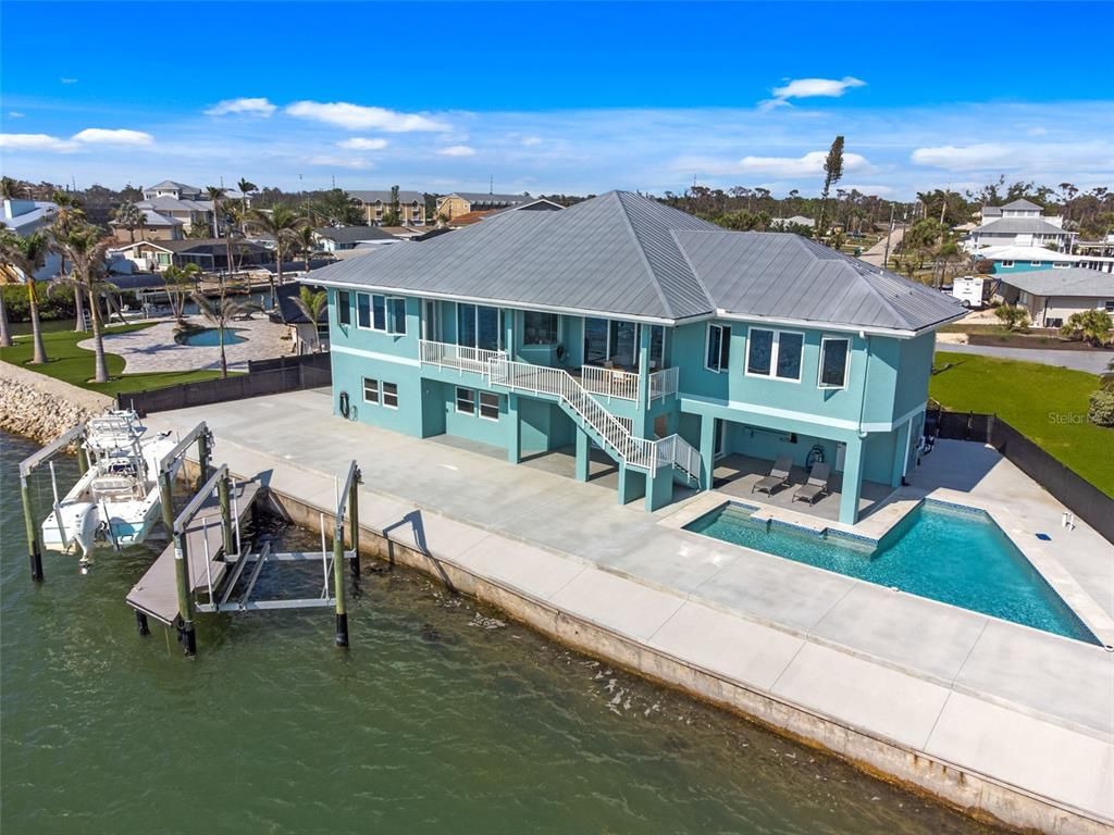 Exterior, Lake, Pool