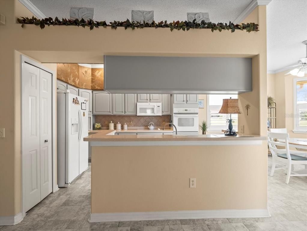 Dining room, Interior, Kitchen