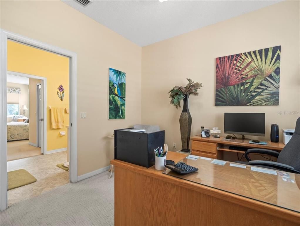 Home Office, Interior