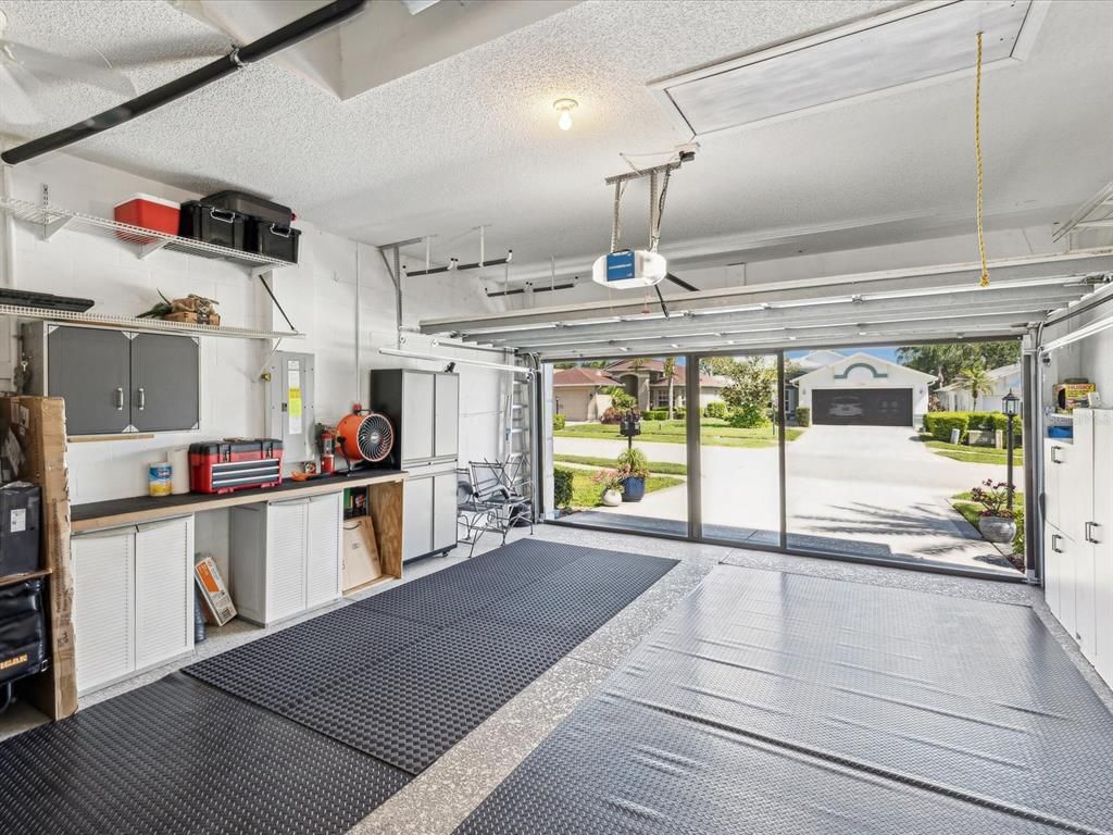 Garage, Interior