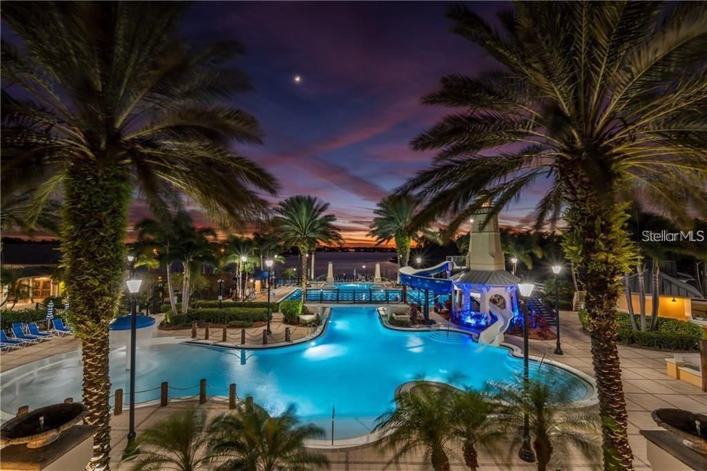 Exterior, Pool