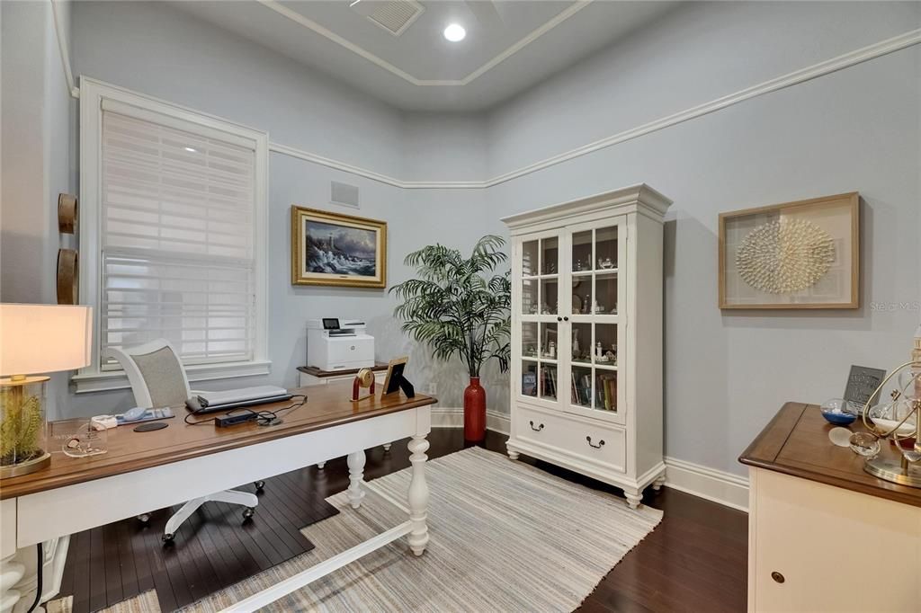 Home Office, Interior, Recessed Lighting, Wood Texture Flooring