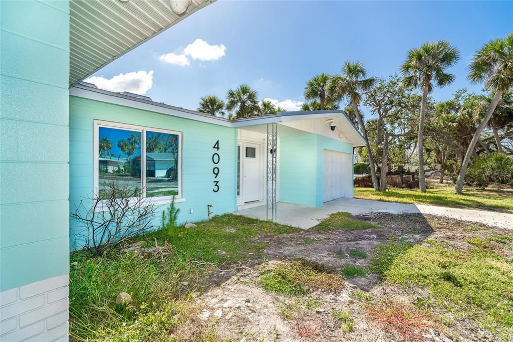 Backyard, Detached Garage, Exterior