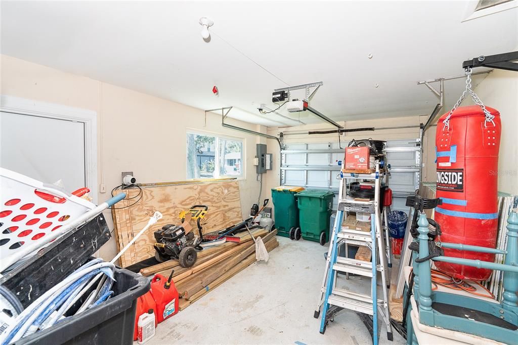 Garage, Interior
