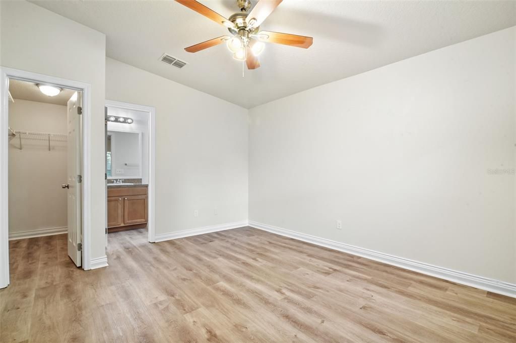 Empty room, Interior, Walk-in Closets, Wood Texture Flooring