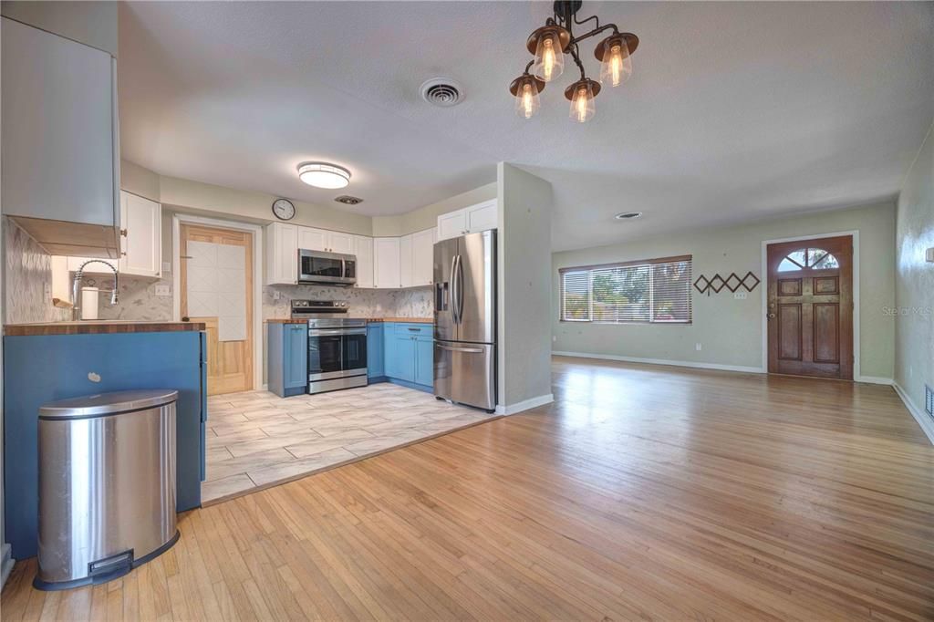 Interior, Kitchen, Stainless Steel Appliances, Wood Texture Flooring