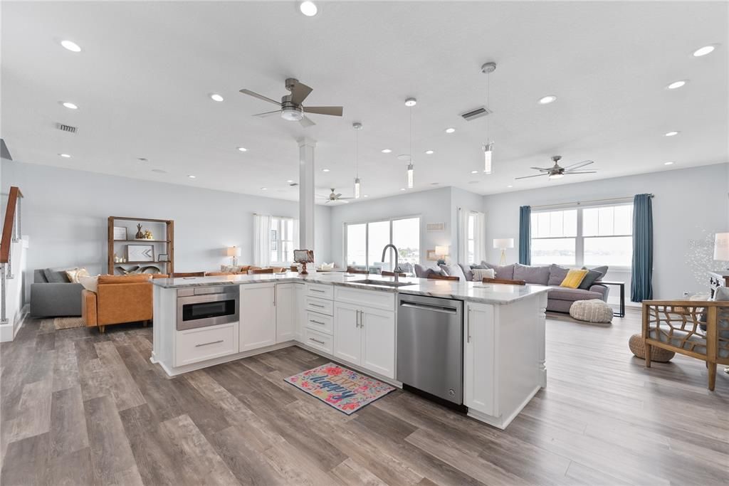 Interior, Kitchen, Living room, Pendant Lights, Recessed Lighting, Stainless Steel Appliances, Wood Texture Flooring