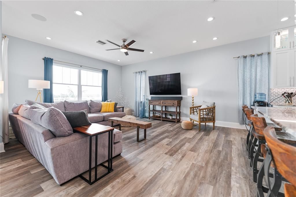 Interior, Living room, Recessed Lighting, Wood Texture Flooring