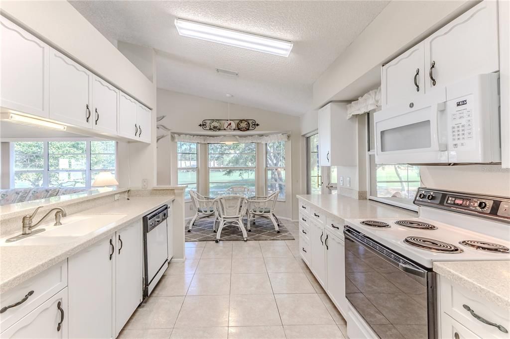 Dining room, Interior, Kitchen, Water