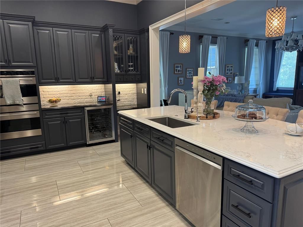 Interior, Kitchen, Pendant Lights, Stainless Steel Appliances