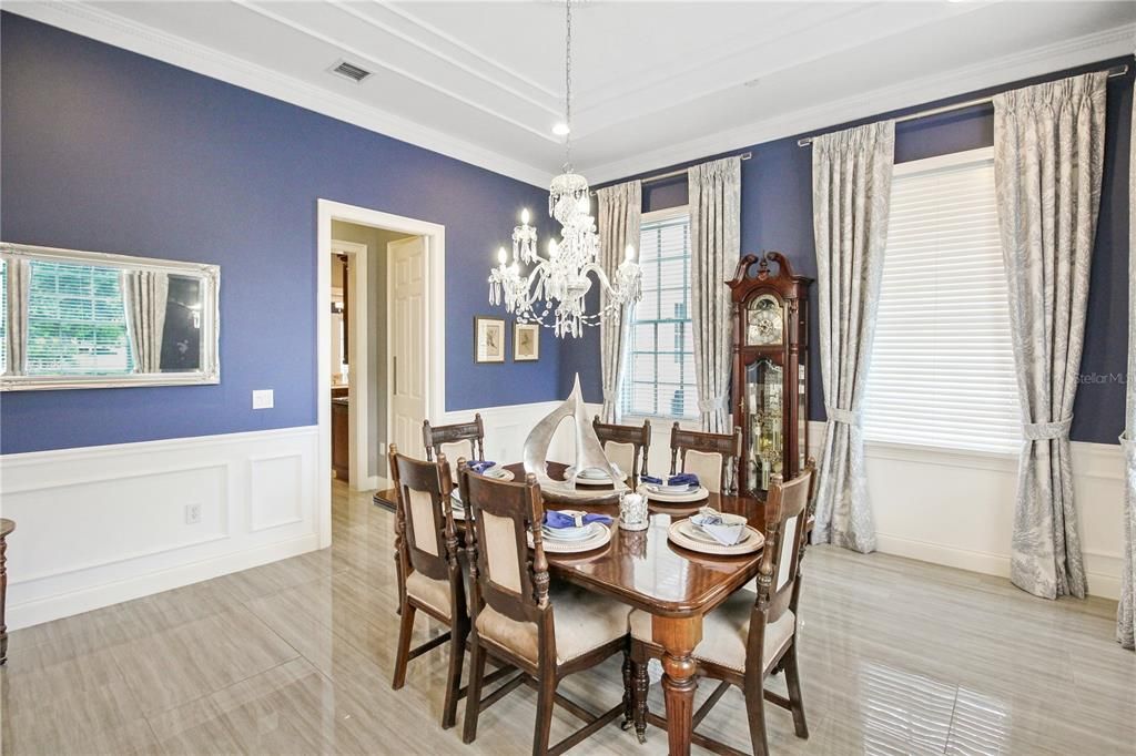 Chandelier, Dining room, Interior