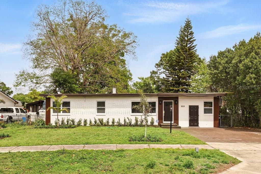 Attached, Backyard, Exterior, Facade, Ranch