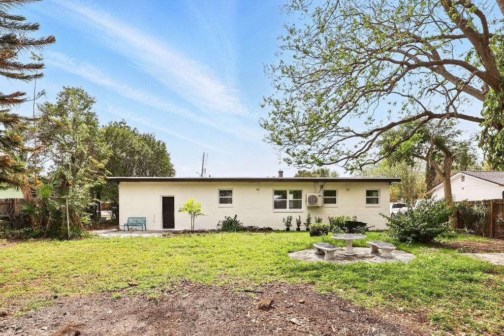 Backyard, Exterior