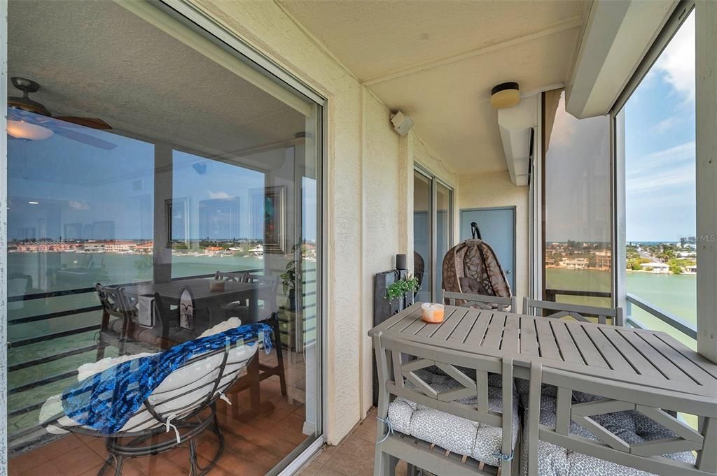 Dining room, Interior, Water