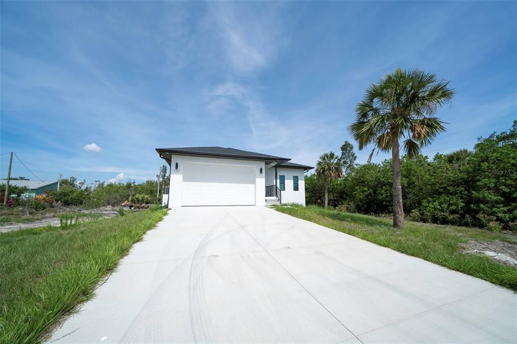 Backyard, Detached Garage, Exterior
