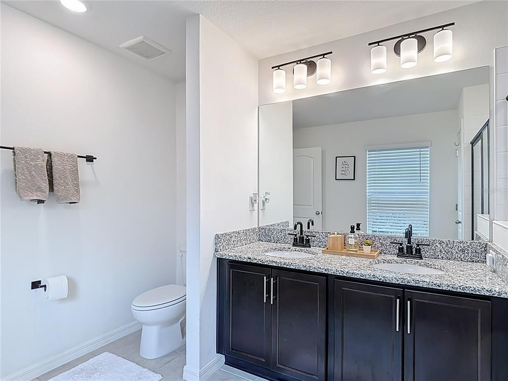 Bathroom, Dual Sink Vanities, Interior, Recessed Lighting