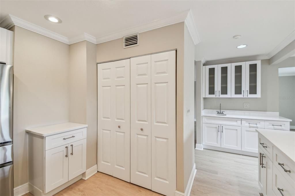 Bathroom, Interior, Kitchen, Recessed Lighting, Wood Texture Flooring