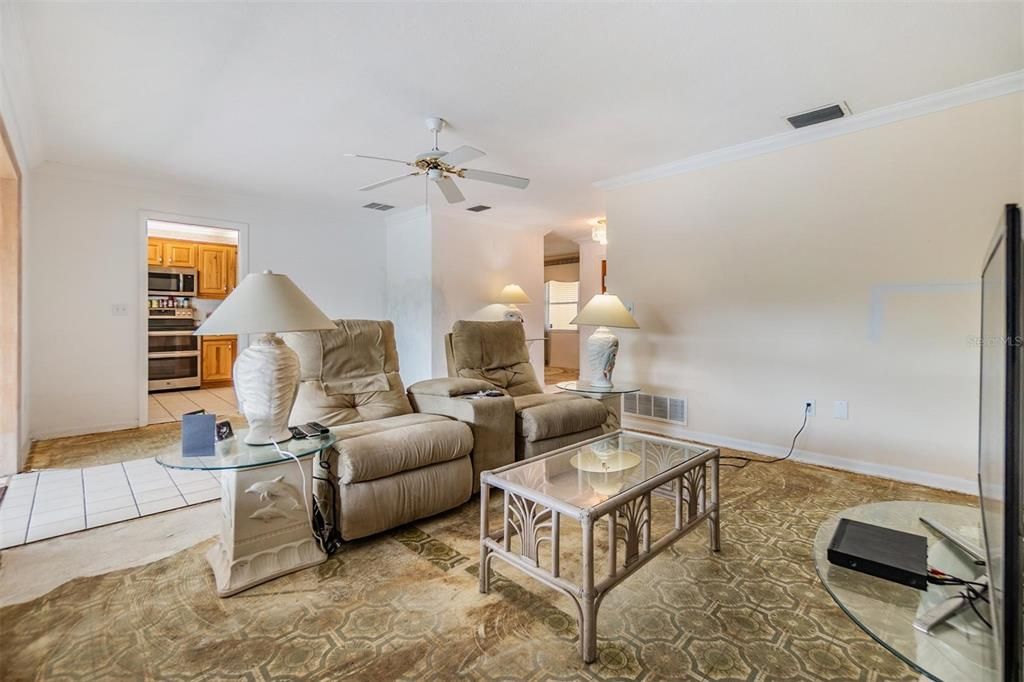 Interior, Kitchen, Living room, Stainless Steel Appliances