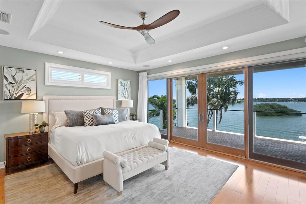 Bedroom, Interior, Recessed Lighting, Water, Wood Texture Flooring