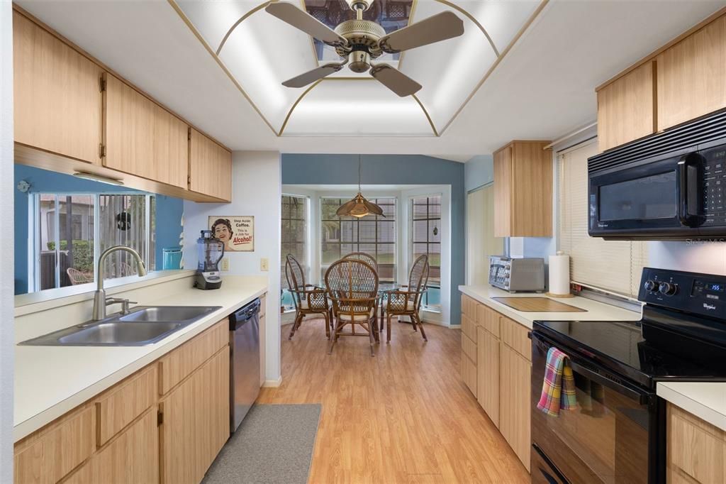 Dining room, Interior, Kitchen, Pendant Lights, Wood Texture Flooring