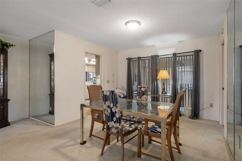 Dining room, Interior