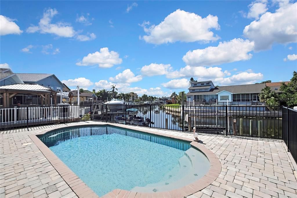 Exterior, Pool, Water