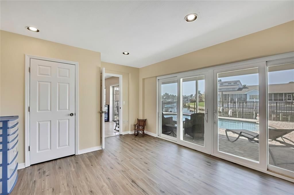 Empty room, Interior, Recessed Lighting, Wood Texture Flooring