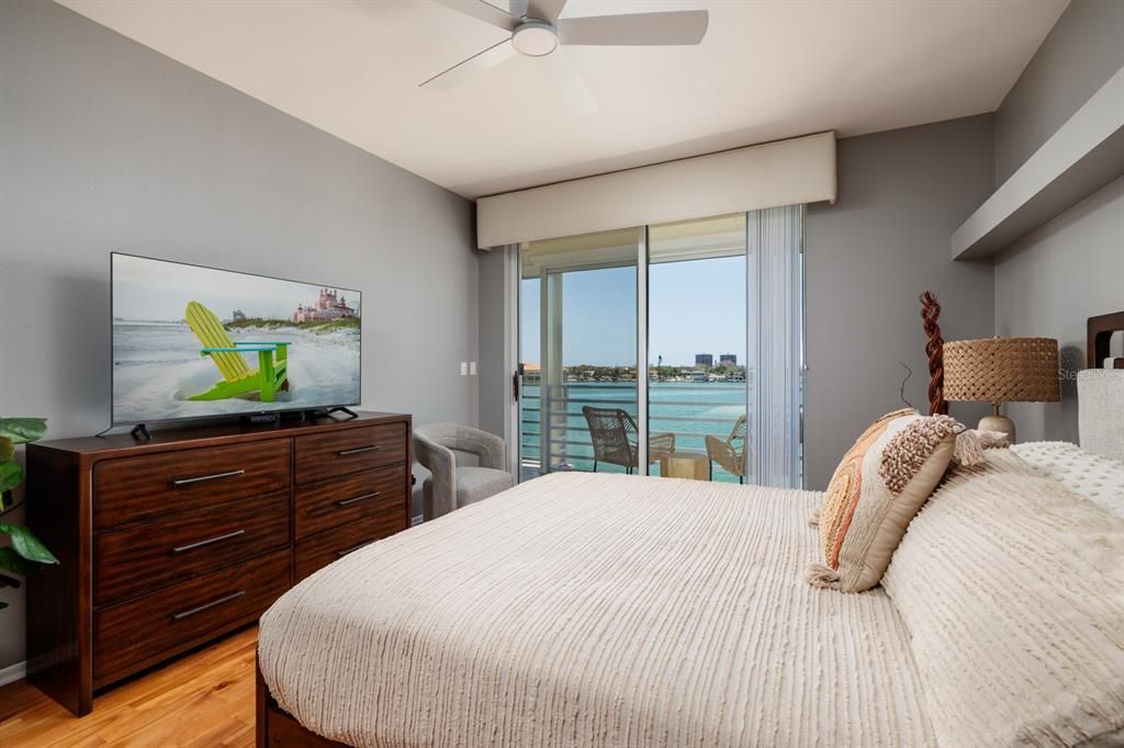 Bedroom, Interior, Water, Wood Texture Flooring