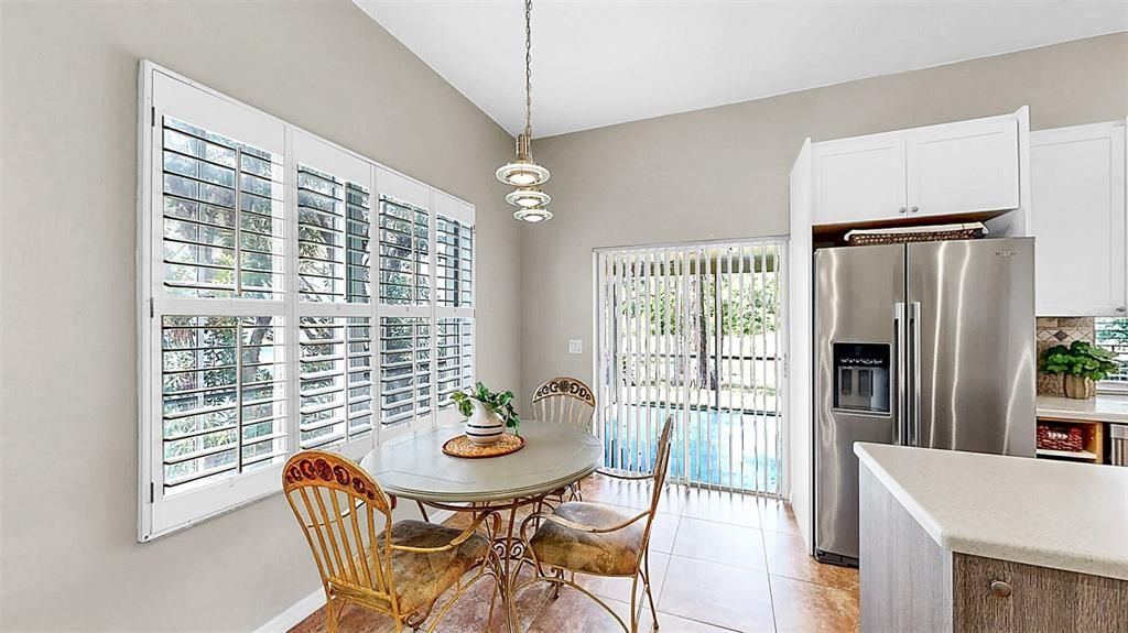 Dining room, Interior, Kitchen, Pendant Lights, Stainless Steel Appliances