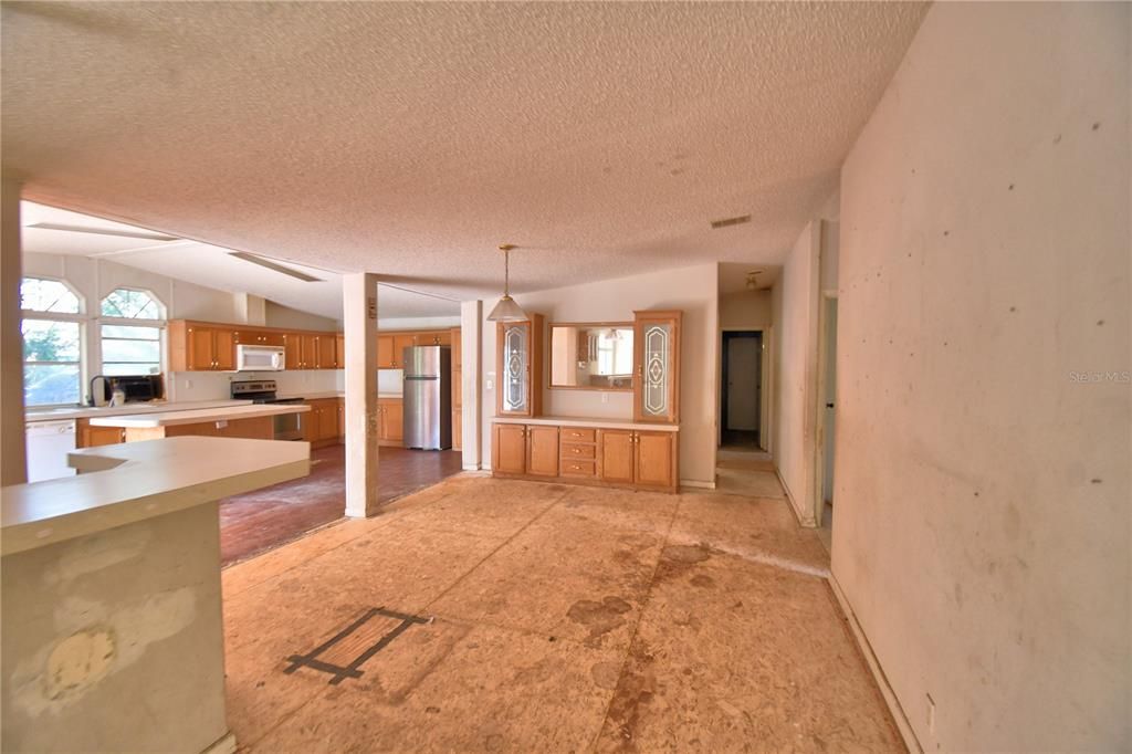 Interior, Kitchen, Pendant Lights, Stainless Steel Appliances