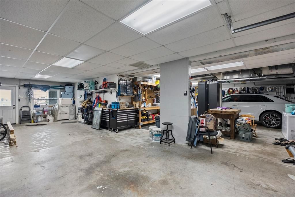 Garage, Interior