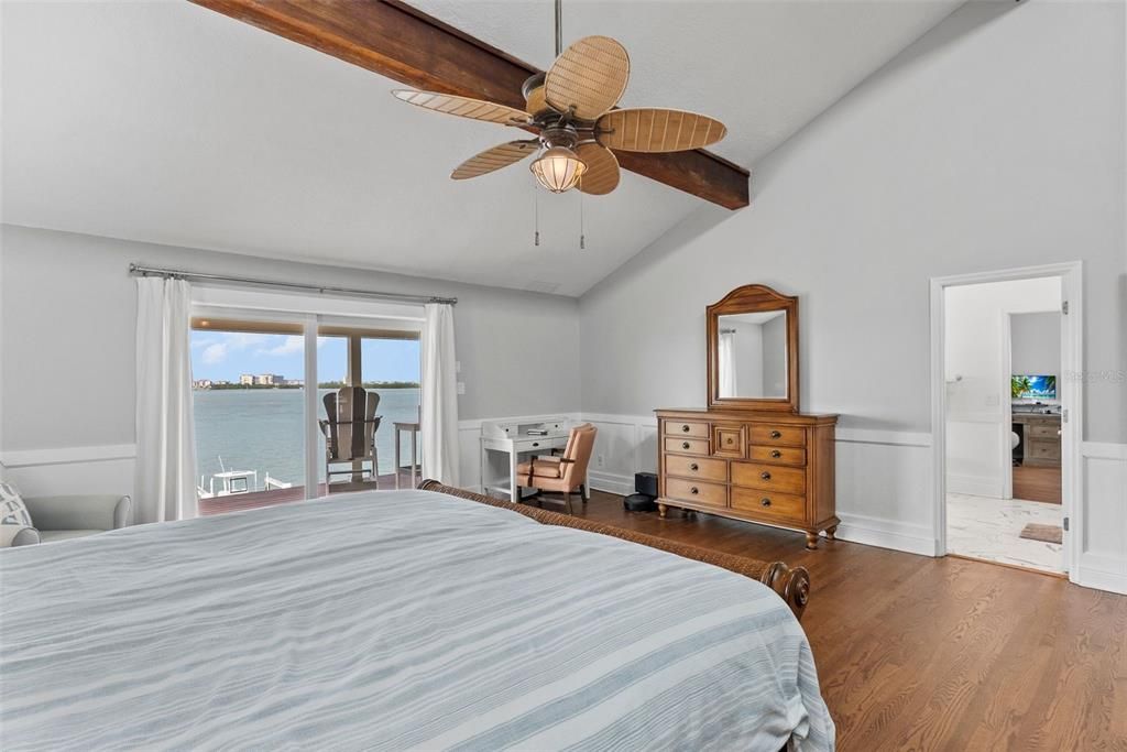 Bedroom, Interior, Water, Wooden Beams, Wood Texture Flooring
