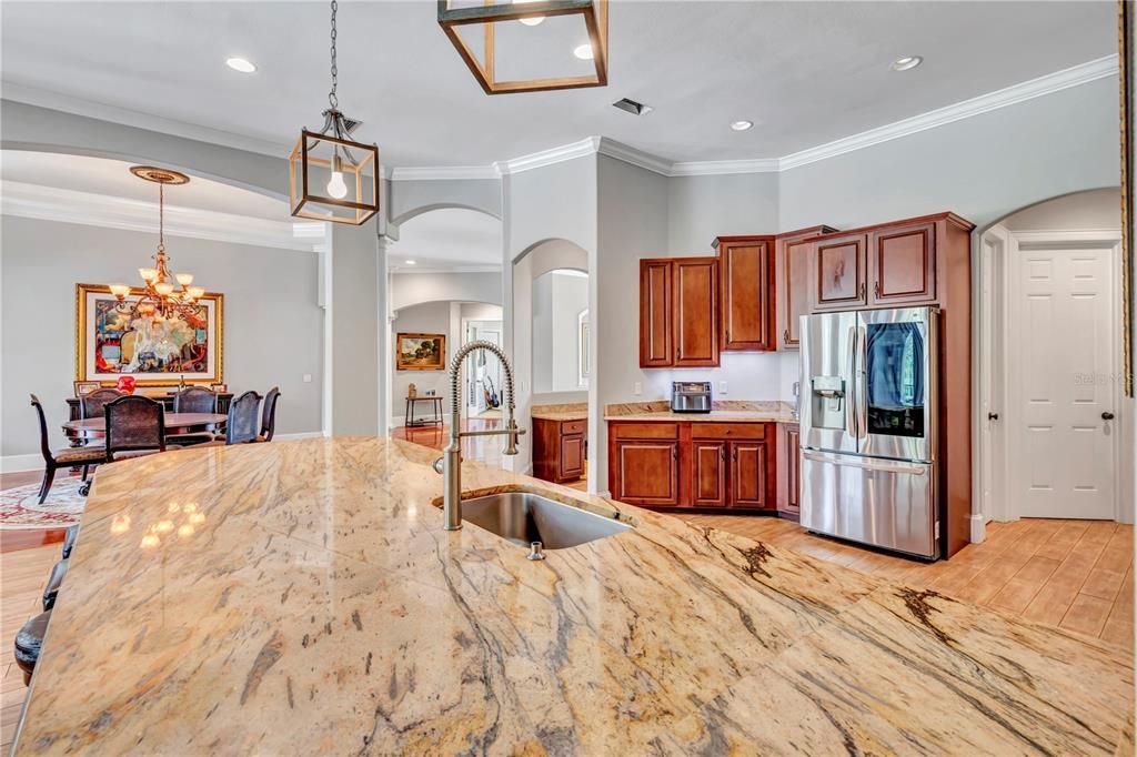 Chandelier, Dining room, Interior, Kitchen, Pendant Lights, Recessed Lighting, Wood Texture Flooring
