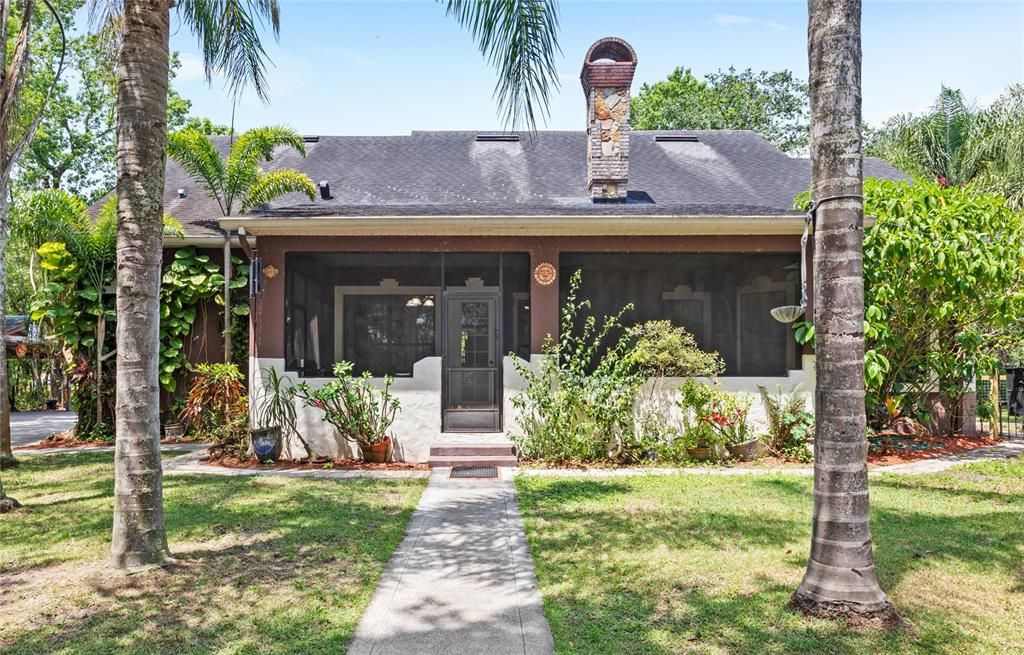Exterior, Facade, Ranch