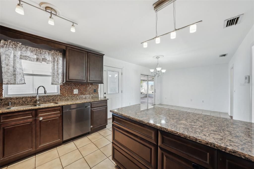 Chandelier, Interior, Kitchen