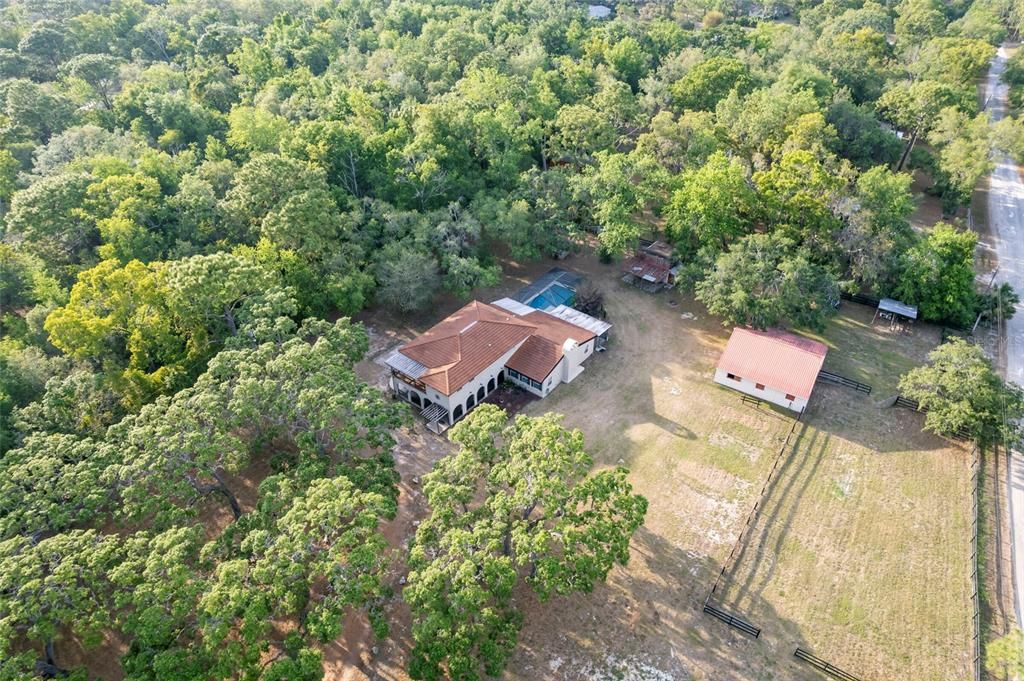 Exterior, Drone