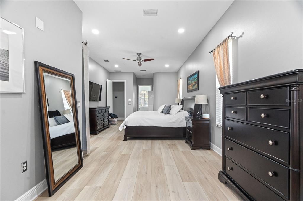 Bedroom, Interior, Recessed Lighting, Wood Texture Flooring