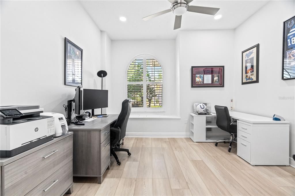 Home Office, Interior, Recessed Lighting, Wood Texture Flooring