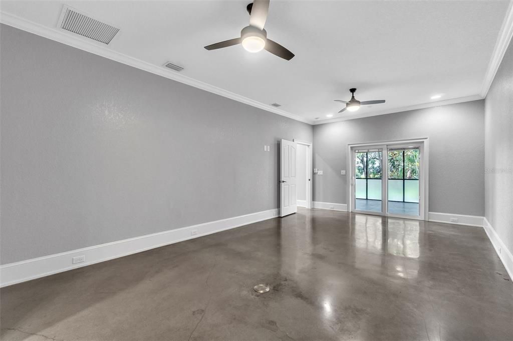 Empty room, Interior, Recessed Lighting