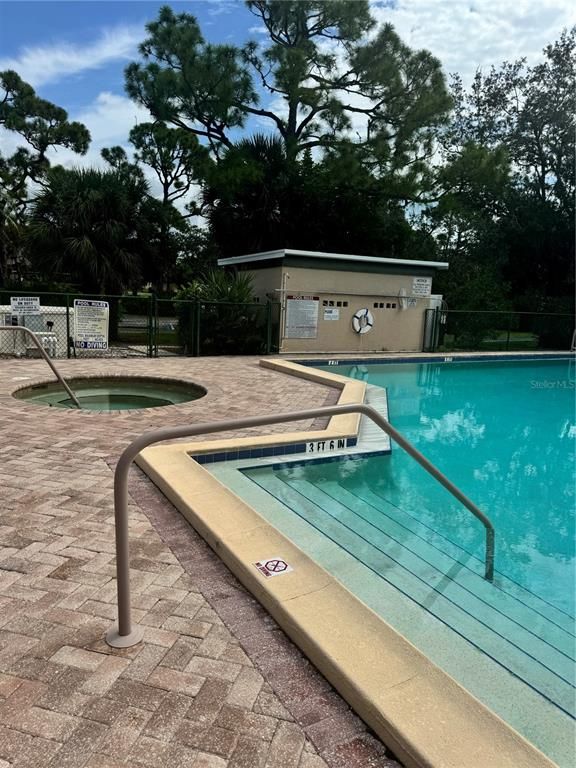 Exterior, Pool