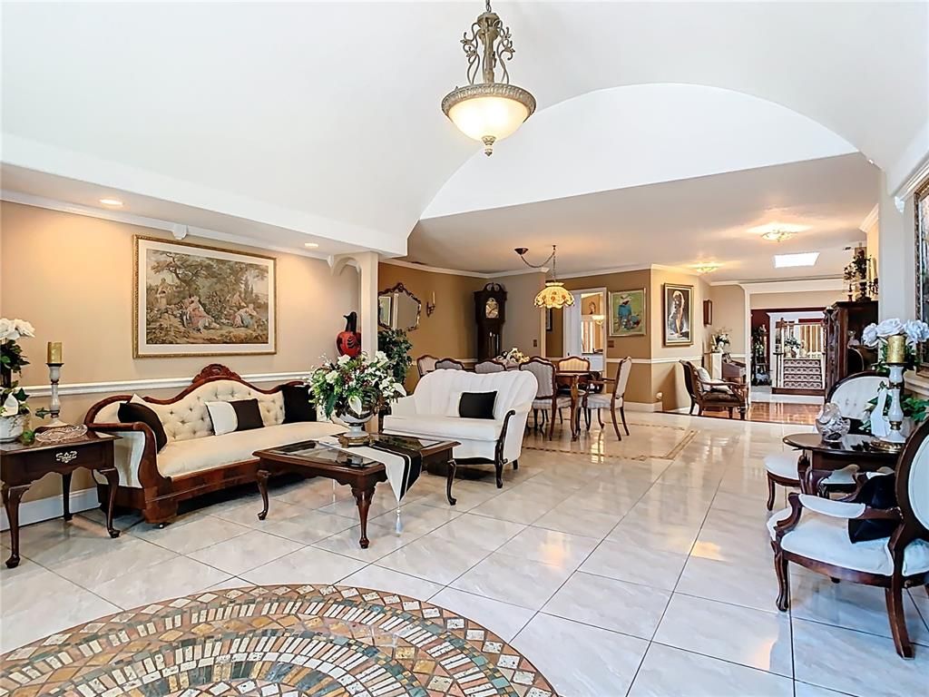 Chandelier, Dining room, Interior, Living room, Recessed Lighting