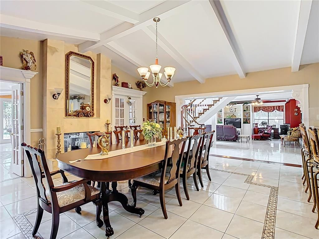 Chandelier, Dining room, Interior