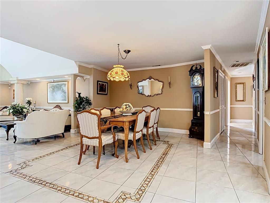 Dining room, Interior, Living room, Pendant Lights, Recessed Lighting