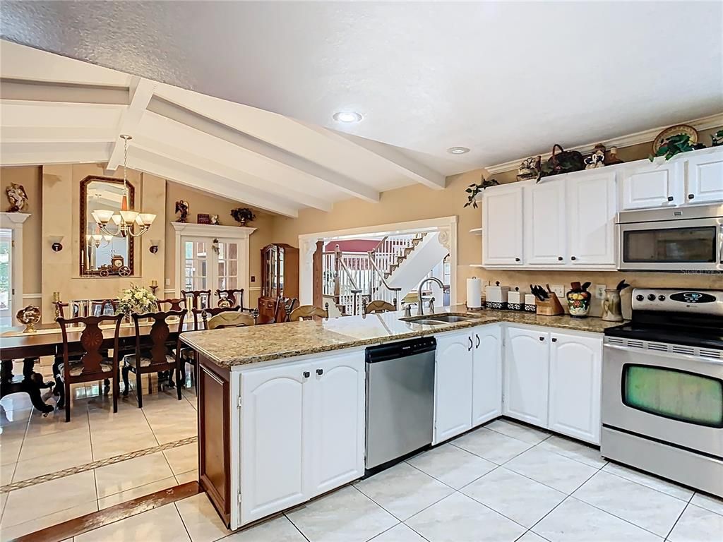 Chandelier, Dining room, Interior, Kitchen, Recessed Lighting