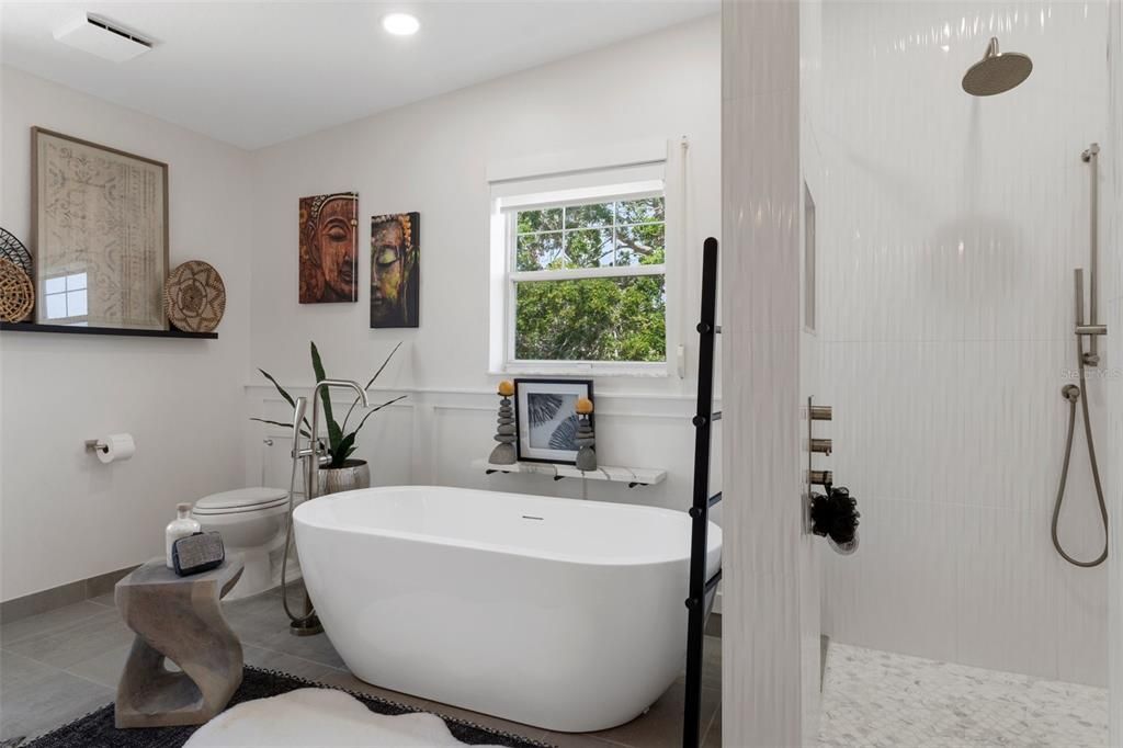 Bathroom, Free Standing Baths, Interior, Recessed Lighting