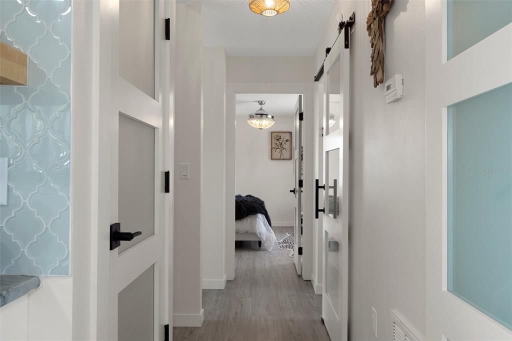 Bedroom, Interior, Pendant Lights, Wood Texture Flooring