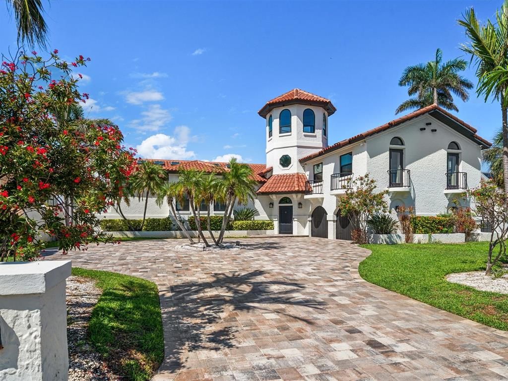 Backyard, Exterior, Facade, Spanish Mediterranean