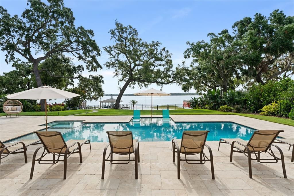 Exterior, Pool